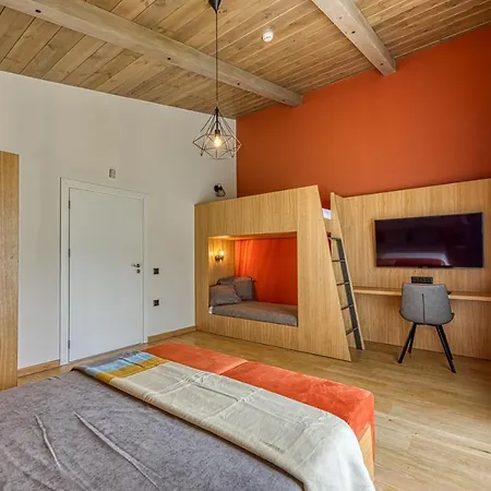 Villa Pirin Style & *